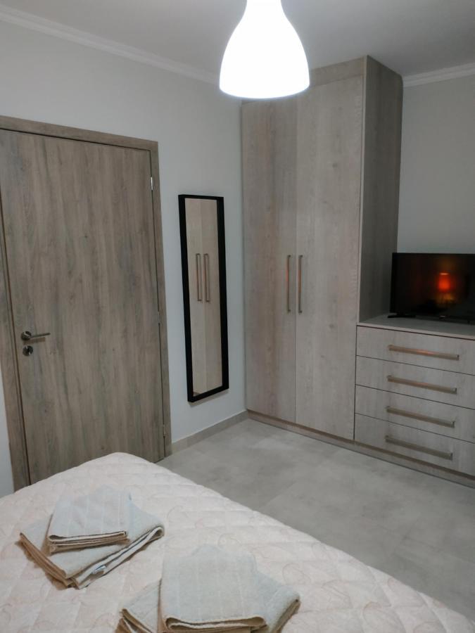 Arxontia 2 Apartment Kalamata Exterior photo